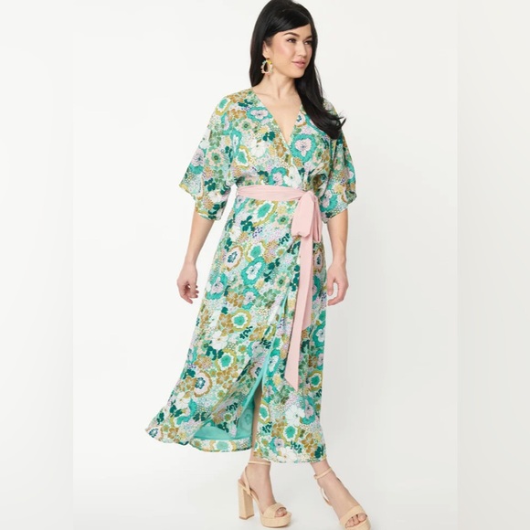 Unique Vintage NWT Mint Green & Pink Floral Wrap Kimono Style Midi Dress - Picture 5 of 6